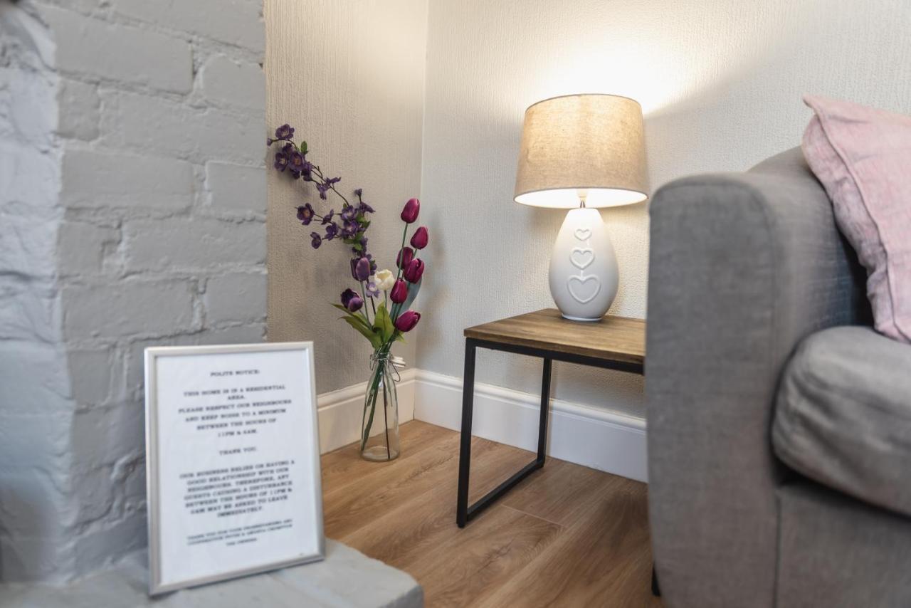 3-Bedroom House L Fast Wi-Fi L Garden L Newly Decorated L Close To Shops And Restaurants Bournemouth Exterior foto