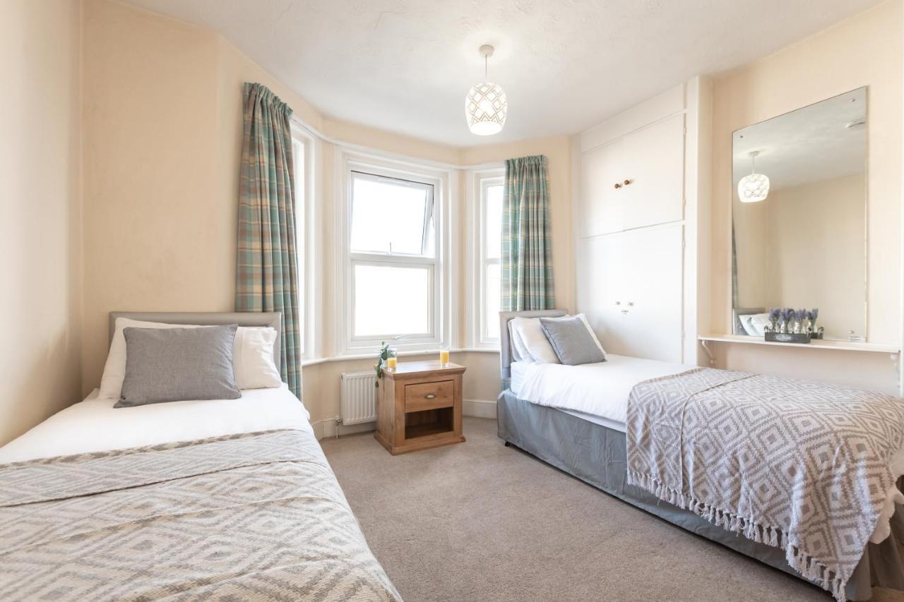 3-Bedroom House L Fast Wi-Fi L Garden L Newly Decorated L Close To Shops And Restaurants Bournemouth Exterior foto